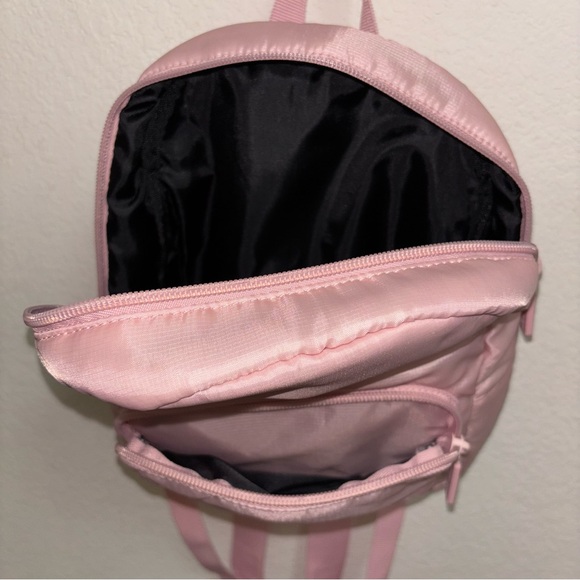VS PINK Mini Backpack - Picture 5 of 7